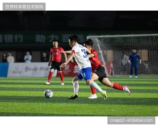 洪明甫需帮助球员克服过往大赛平局带来的心理压力，避免在领先时踢得过于保守